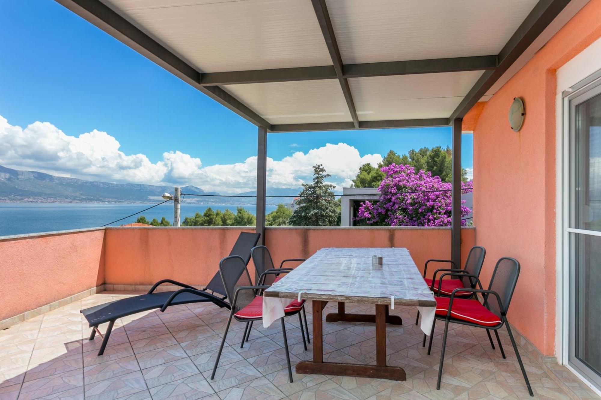 Apartments By The Sea Slatine, Ciovo - 11126 Exterior photo